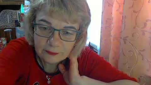 Olivia Mia online show from April 2026 08:41:01 AM