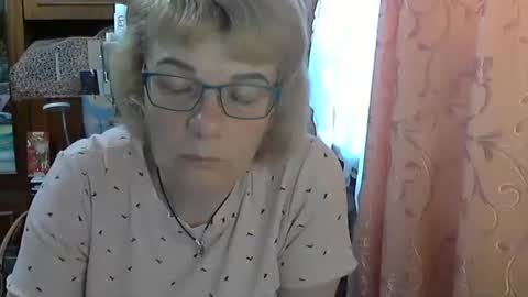 Snapshot of olivia_mia25 chatting on May 2026 07:35:02 AM Olivia Mia online show from May 2026 07:35:02 AM