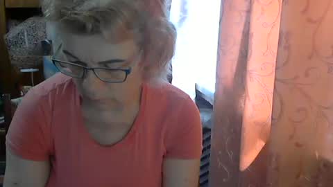 Snapshot of olivia_mia25 chatting on May 2026 10:55:01 AM Olivia Mia online show from May 2026 10:55:01 AM
