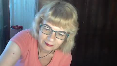Olivia Mia online show from July 2026 10:29:01 AM