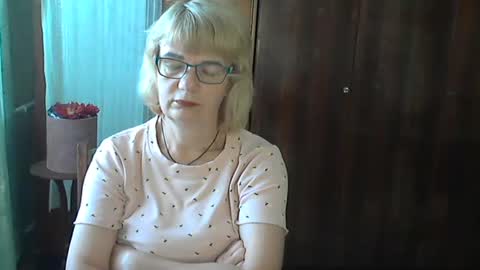 Olivia Mia online show from July 2026 07:07:01 AM