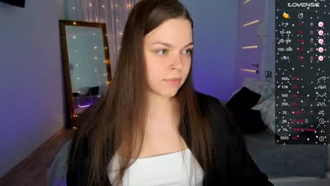 Olivia online show from February 2025 09:25:02 AM