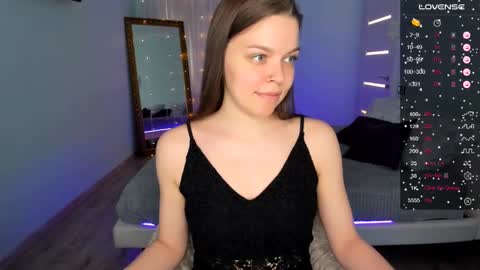 Olivia online show from February 2025 05:42:02 AM