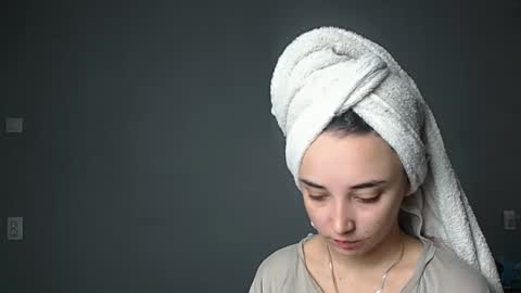 Olivia online show from October 2025 09:41:02 AM