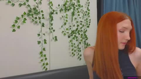 Snapshot of olivia_rid chatting on October 2025 06:28:02 PM OLIVIA online show from October 2025 06:28:02 PM