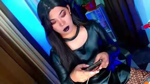 Miss OLIVIA online show from September 2025 06:02:01 PM