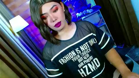 Miss OLIVIA online show from April 2026 08:39:02 AM