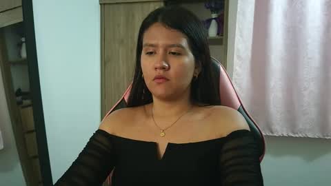 Olivia online show from March 2026 08:15:01 PM