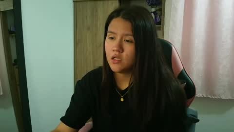 Olivia online show from May 2026 02:45:01 PM