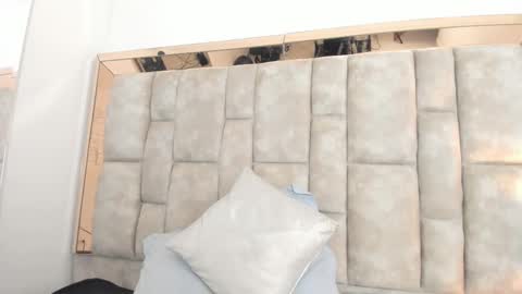 Olivia Evangelista online show from February 2025 06:40:02 AM