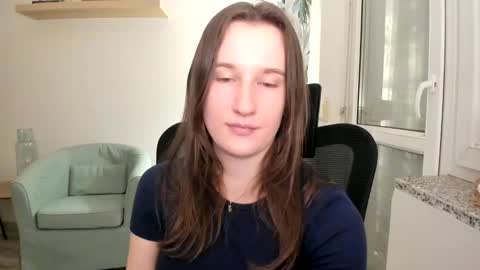 Oliwiaa2004 online show from February 2025 07:29:01 PM