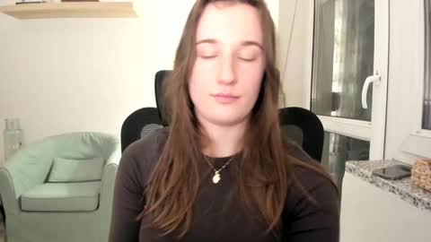 Oliwiaa2004 online show from February 2025 05:26:01 PM