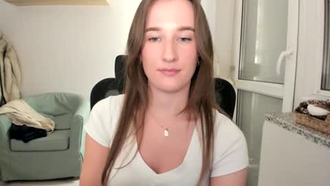 Oliwiaa2004 online show from December 2025 10:38:01 PM