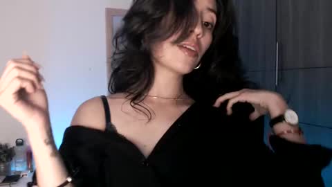 oliviaaa__ online show from February 2025 10:10:02 PM