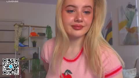 Snapshot of oliviabr0wn chatting on October 2025 02:42:02 AM Olivia online show from October 2025 02:42:02 AM