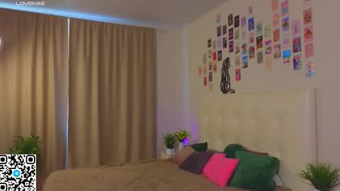 Snapshot of oliviabr0wn chatting on October 2025 02:14:02 AM Olivia online show from October 2025 02:14:02 AM