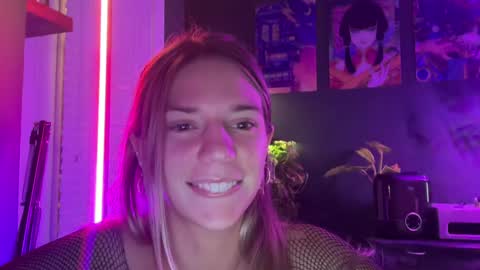 Snapshot of oliviahansleyy chatting on December 2024 04:45:02 AM Olivia online show from December 2024 04:45:02 AM