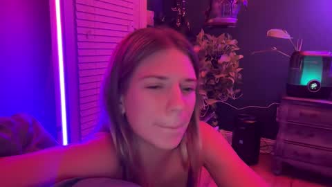 Snapshot of oliviahansleyy chatting on January 2025 04:27:01 AM Olivia online show from January 2025 04:27:01 AM
