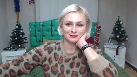 Snapshot of oliviahorst chatting on December 2024 05:10:02 PM OliviaHorst online show from December 2024 05:10:02 PM