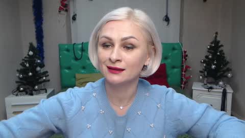 Snapshot of oliviahorst chatting on January 2025 03:04:01 PM OliviaHorst online show from January 2025 03:04:01 PM