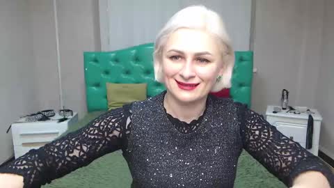 Snapshot of oliviahorst chatting on January 2025 06:12:01 AM OliviaHorst online show from January 2025 06:12:01 AM