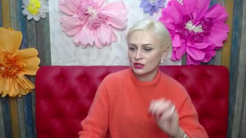 OliviaHorst online show from November 2025 06:13:01 PM