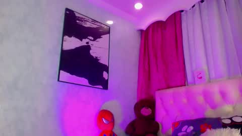 oliviahot01 online show from May 2026 01:11:02 AM