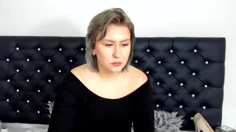 Olivia online show from February 2026 01:38:02 PM