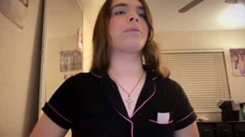 Olivia online show from February 2026 12:08:02 PM