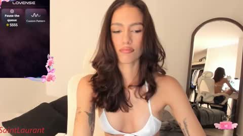 Snapshot of oliviaoliviaprince chatting on February 2025 07:14:02 PM Olivia online show from February 2025 07:14:02 PM