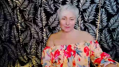 Snapshot of oliviaoskar_ chatting on November 2025 01:50:01 PM Kelly online show from November 2025 01:50:01 PM