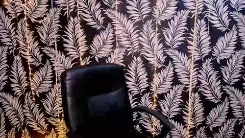 Kelly online show from November 2025 12:38:01 PM