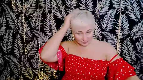 Kelly online show from December 2025 12:54:01 PM