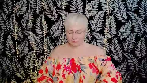 Kelly online show from April 2026 10:43:02 AM