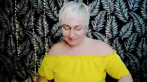 Kelly online show from May 2026 02:45:01 PM