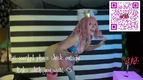 Olivia Owens online show from October 2025 03:51:02 AM