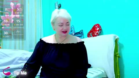 oliviaparadise online show from June 2026 05:26:01 PM