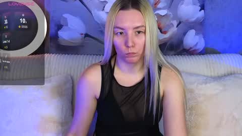 Snapshot of oliviashepard chatting on January 2025 06:56:01 AM oliviashepard online show from January 2025 06:56:01 AM