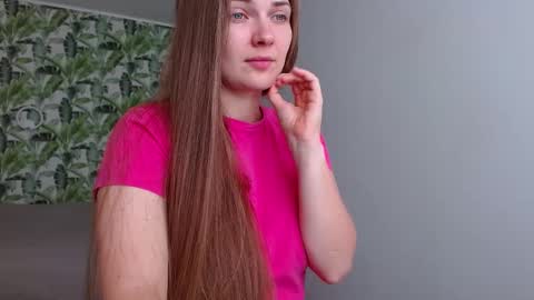 Olivia online show from September 2025 04:39:02 AM