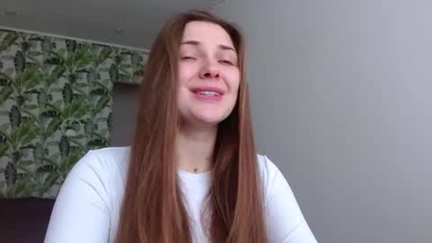 Snapshot of oliviashiny chatting on March 2026 05:20:02 AM Olivia online show from March 2026 05:20:02 AM