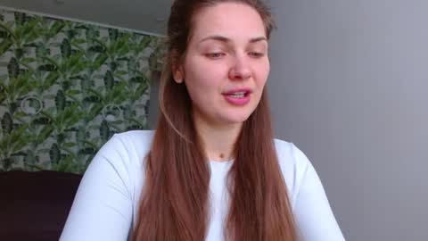 Snapshot of oliviashiny chatting on April 2026 04:21:02 AM Olivia online show from April 2026 04:21:02 AM