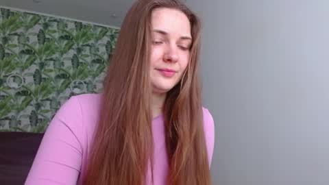 Snapshot of oliviashiny chatting on April 2026 04:12:01 AM Olivia online show from April 2026 04:12:01 AM