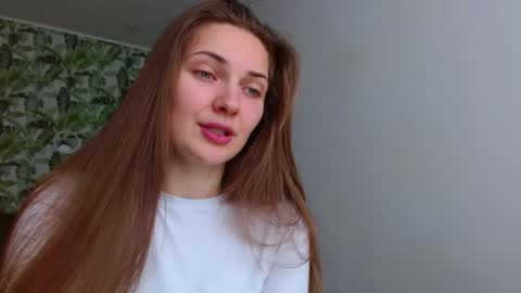 Snapshot of oliviashiny chatting on April 2026 04:26:01 AM Olivia online show from April 2026 04:26:01 AM