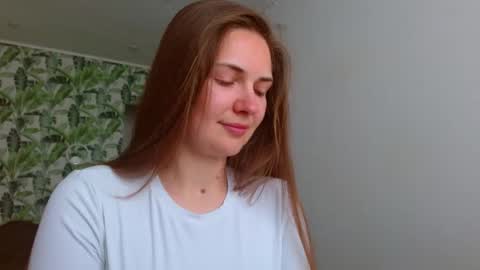Snapshot of oliviashiny chatting on May 2026 04:18:01 AM Olivia online show from May 2026 04:18:01 AM