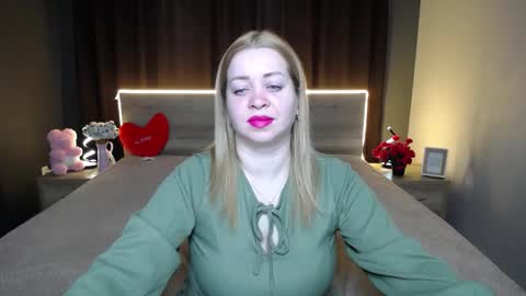Oliviaverr online show from March 2026 01:39:01 PM