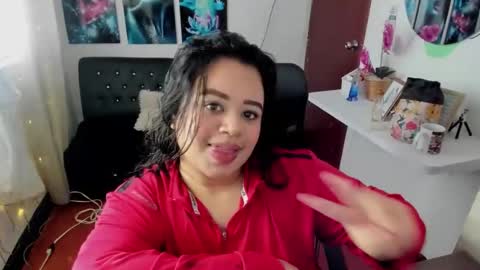 Snapshot of oliviia_cute chatting on November 2025 05:57:02 PM oliviia_cute online show from November 2025 05:57:02 PM