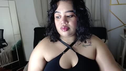 oliviia_cute online show from February 2026 02:17:02 AM