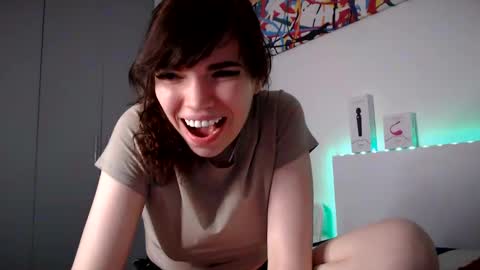 Snapshot of olivka_flower chatting on December 2024 12:21:02 AM Angelina Lina online show from December 2024 12:21:02 AM