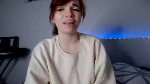 Snapshot of olivka_flower chatting on January 2025 09:39:01 PM Angelina Lina online show from January 2025 09:39:01 PM