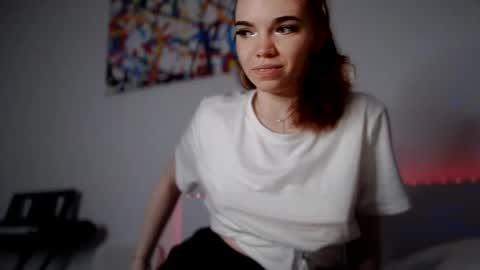 Snapshot of olivka_flower chatting on January 2025 10:31:02 PM Angelina Lina online show from January 2025 10:31:02 PM